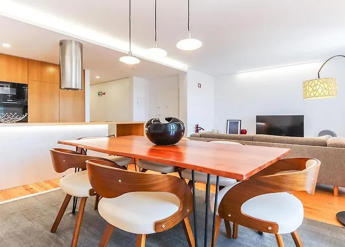 Outstanding Santos Spacious 2 Bedroom Apt W Ac