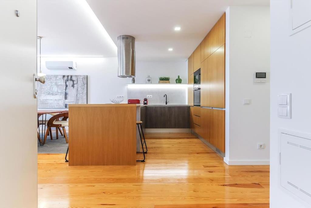 Outstanding Santos Spacious 2 Bedroom W Ac * Lisbon